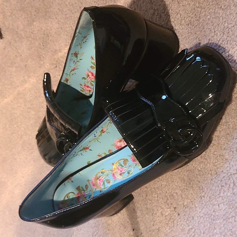 GUCCI pumps
